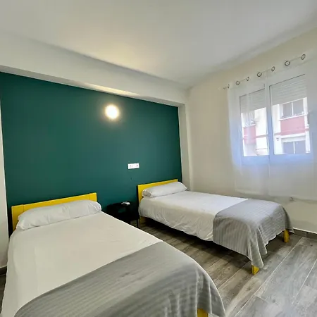 Vendégház Click & 2*